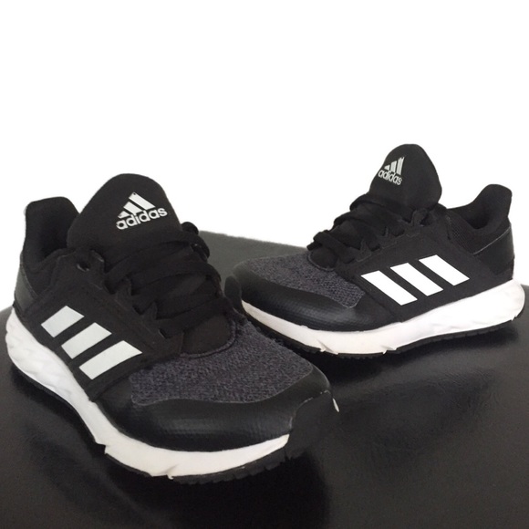 girls running shoes size 11